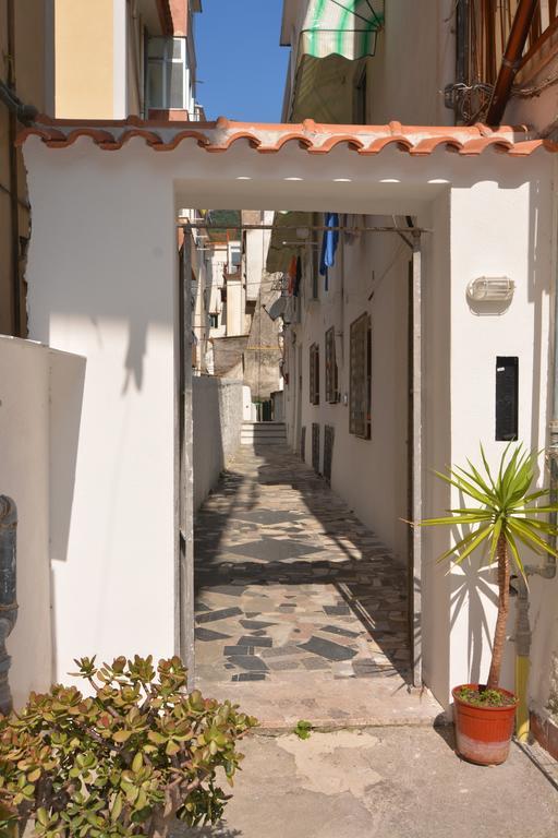 Tac Tac Apartment In Amalfi Coast Minori Luaran gambar